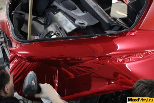 Полная оклейка Pontiac Firebird в красный хром Nippon